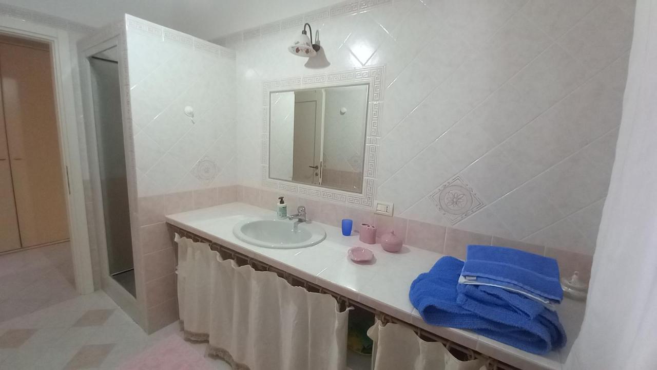 Apartament I Giardini Di Carmen La Maddalena  Zewnętrze zdjęcie